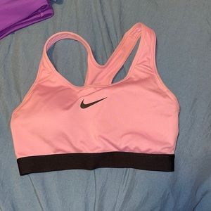 Women’s Nike sports bra size small